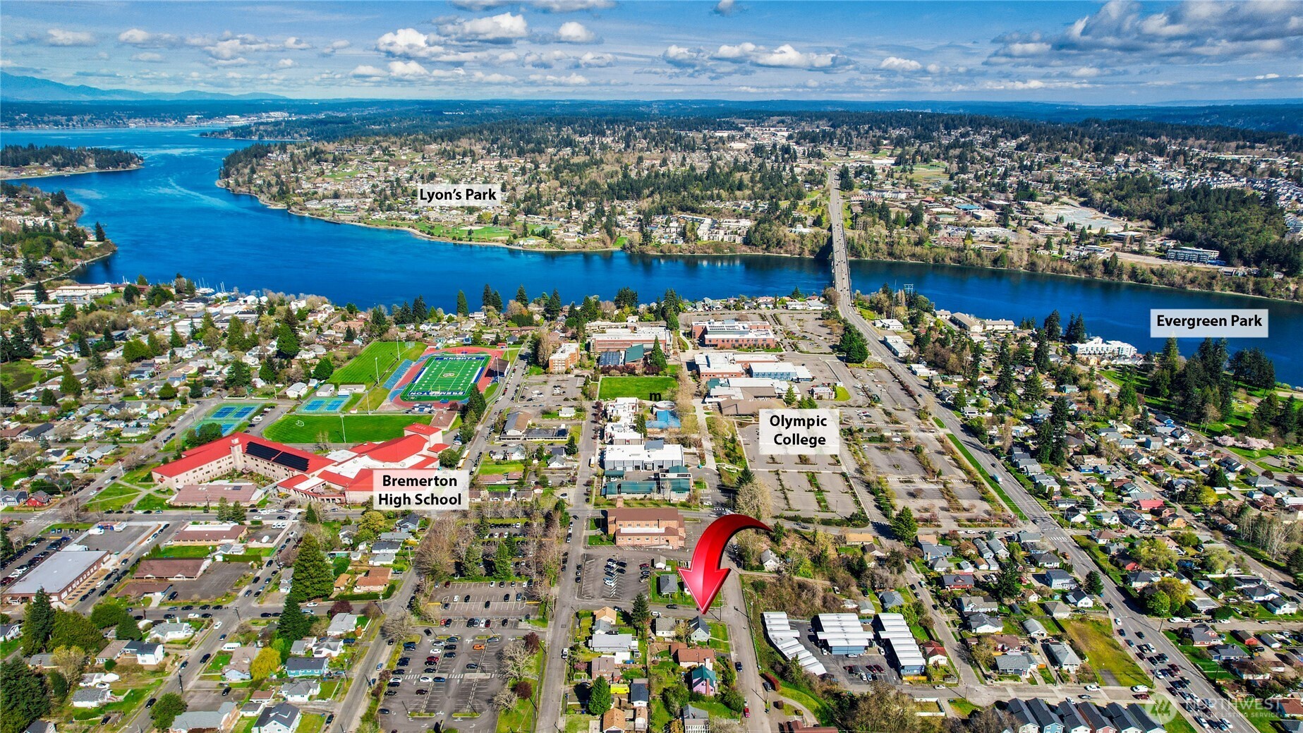 1121 Chester Avenue , Bremerton, WA 98337-1368