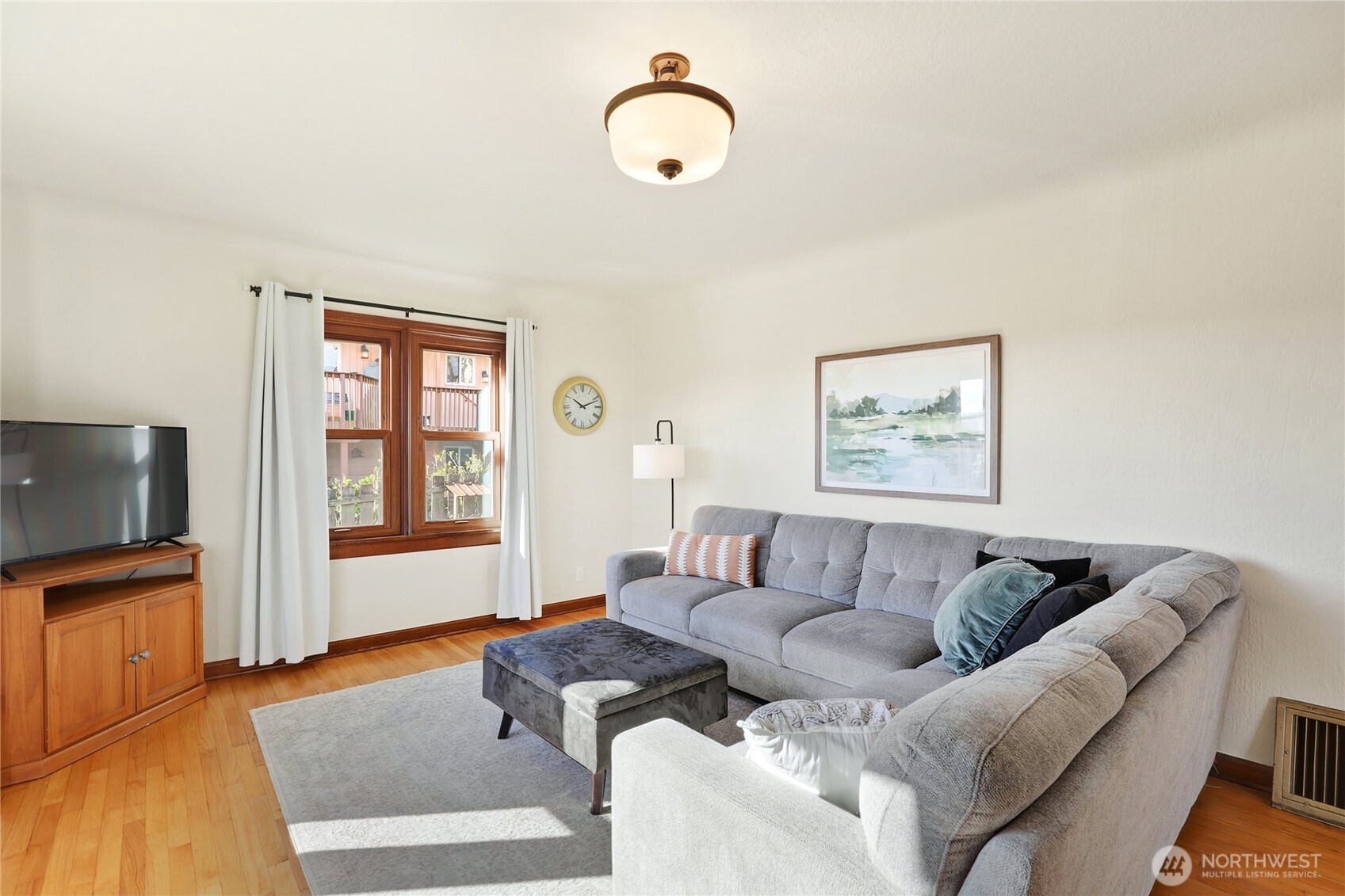 1121 Chester Avenue , Bremerton, WA 98337-1368