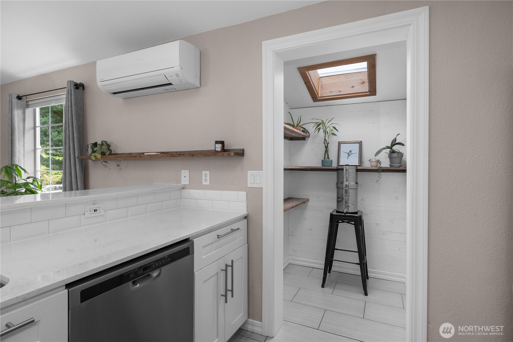 1505 Dickinson Avenue NW, Olympia, WA 98502