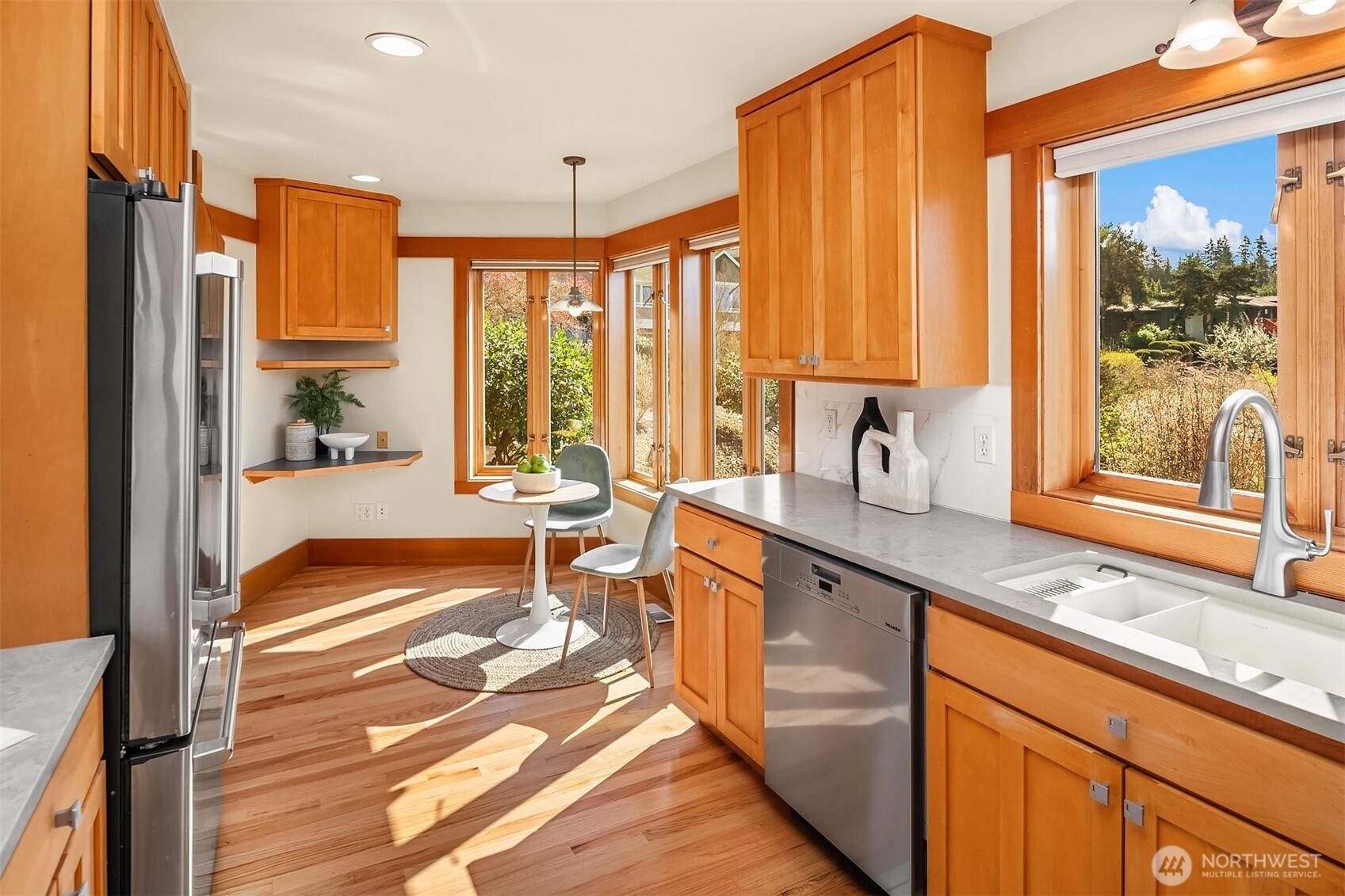 1105 Daley Place , Edmonds, WA 98020