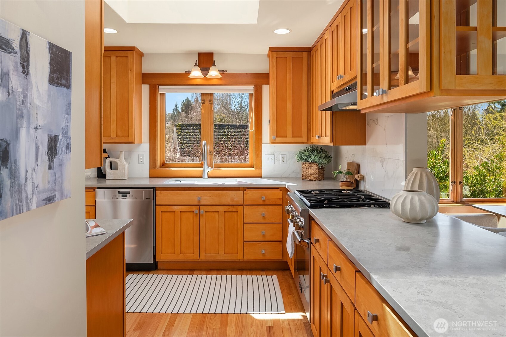 1105 Daley Place , Edmonds, WA 98020