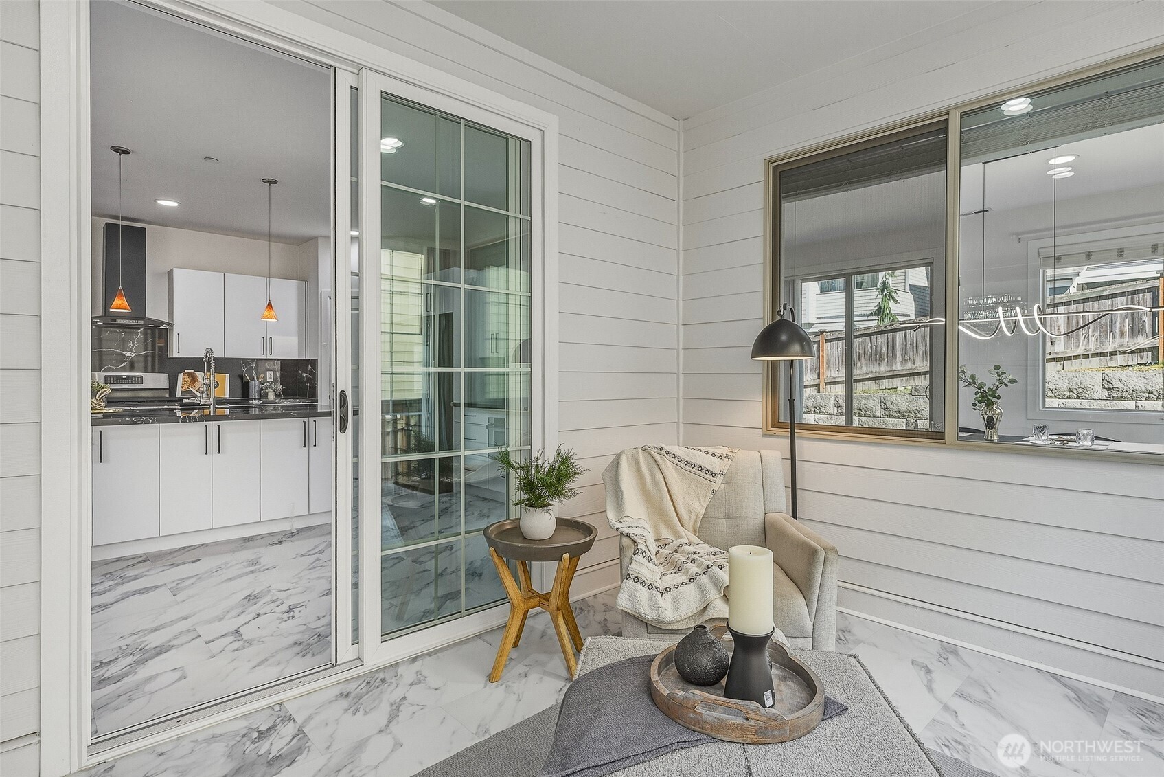 20042 94th Avenue NE, Bothell, WA 98011