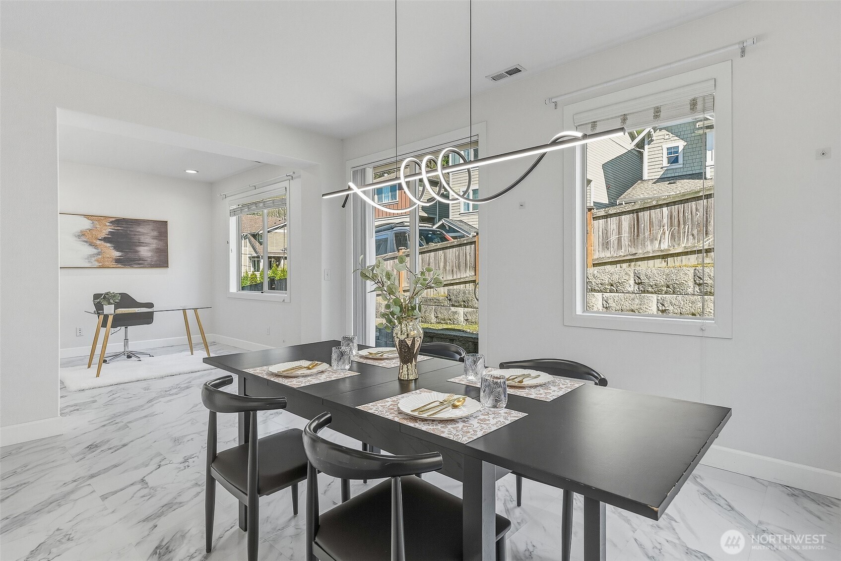 20042 94th Avenue NE, Bothell, WA 98011