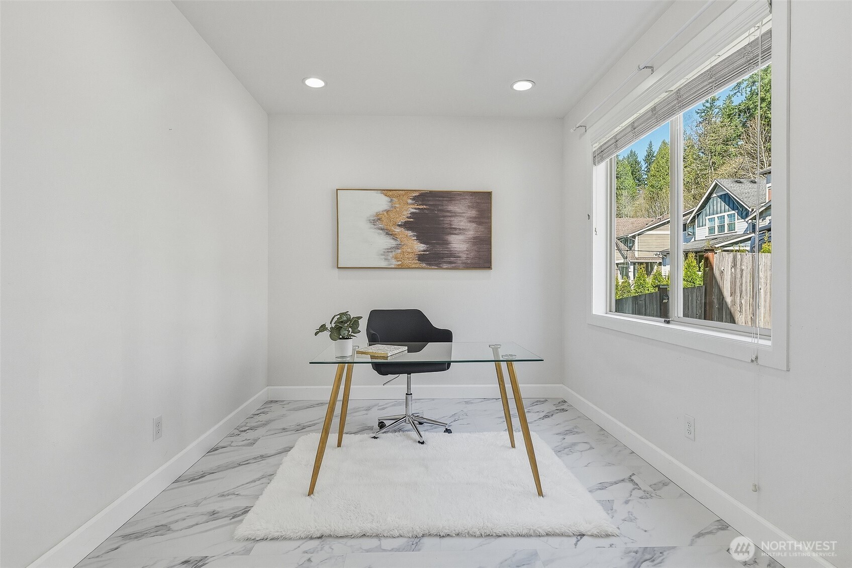 20042 94th Avenue NE, Bothell, WA 98011