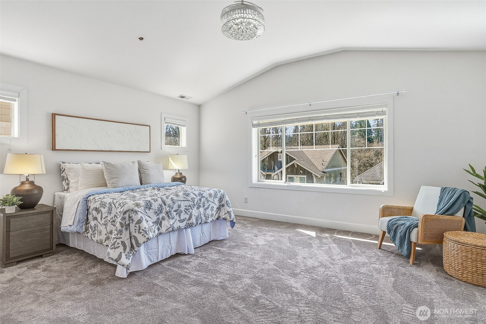 20042 94th Avenue NE, Bothell, WA 98011