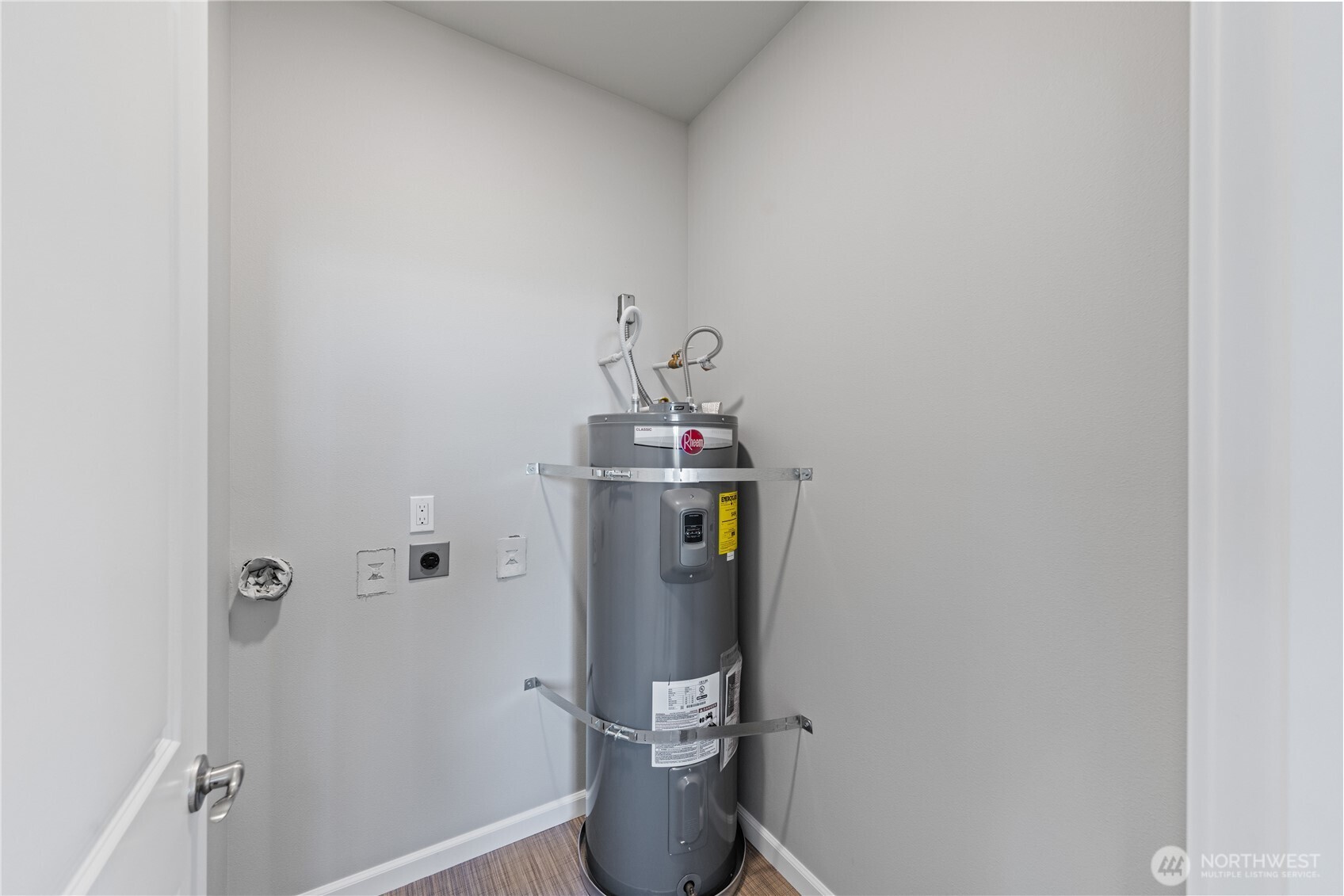 3650 Commercial Avenue , Anacortes, WA 98221-4230