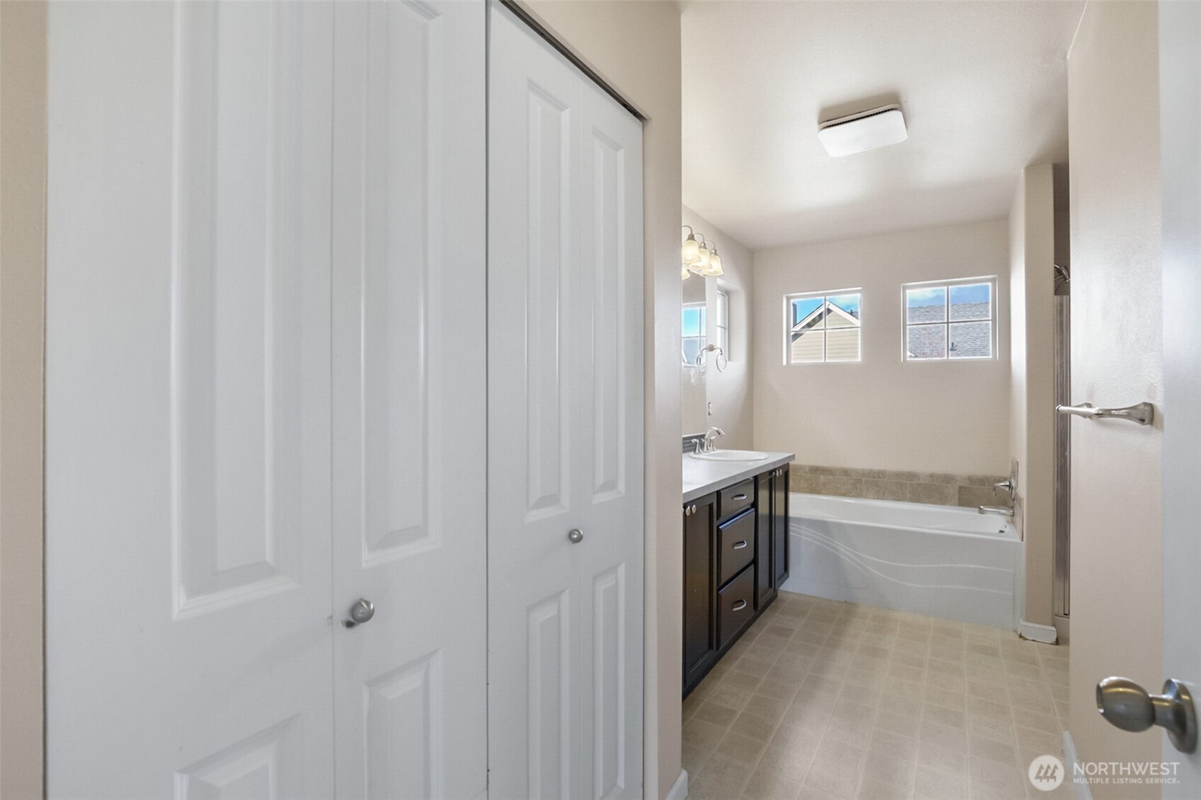 1206 100th Court SE #11, Everett, WA 98208