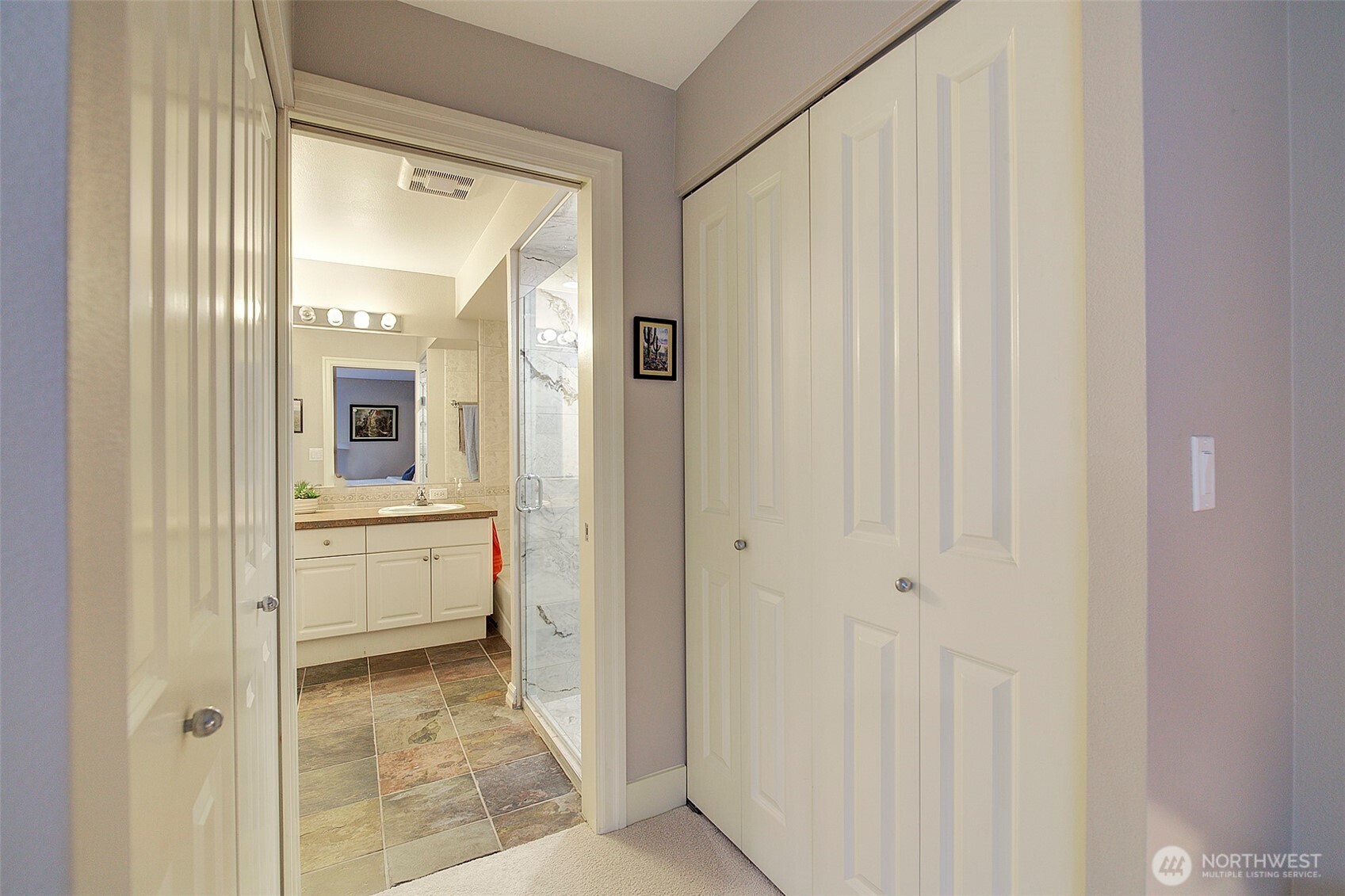 215 20th Avenue E #307, Seattle, WA 98112