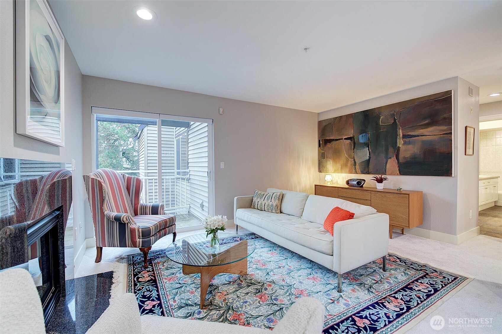 215 20th Avenue E #307, Seattle, WA 98112