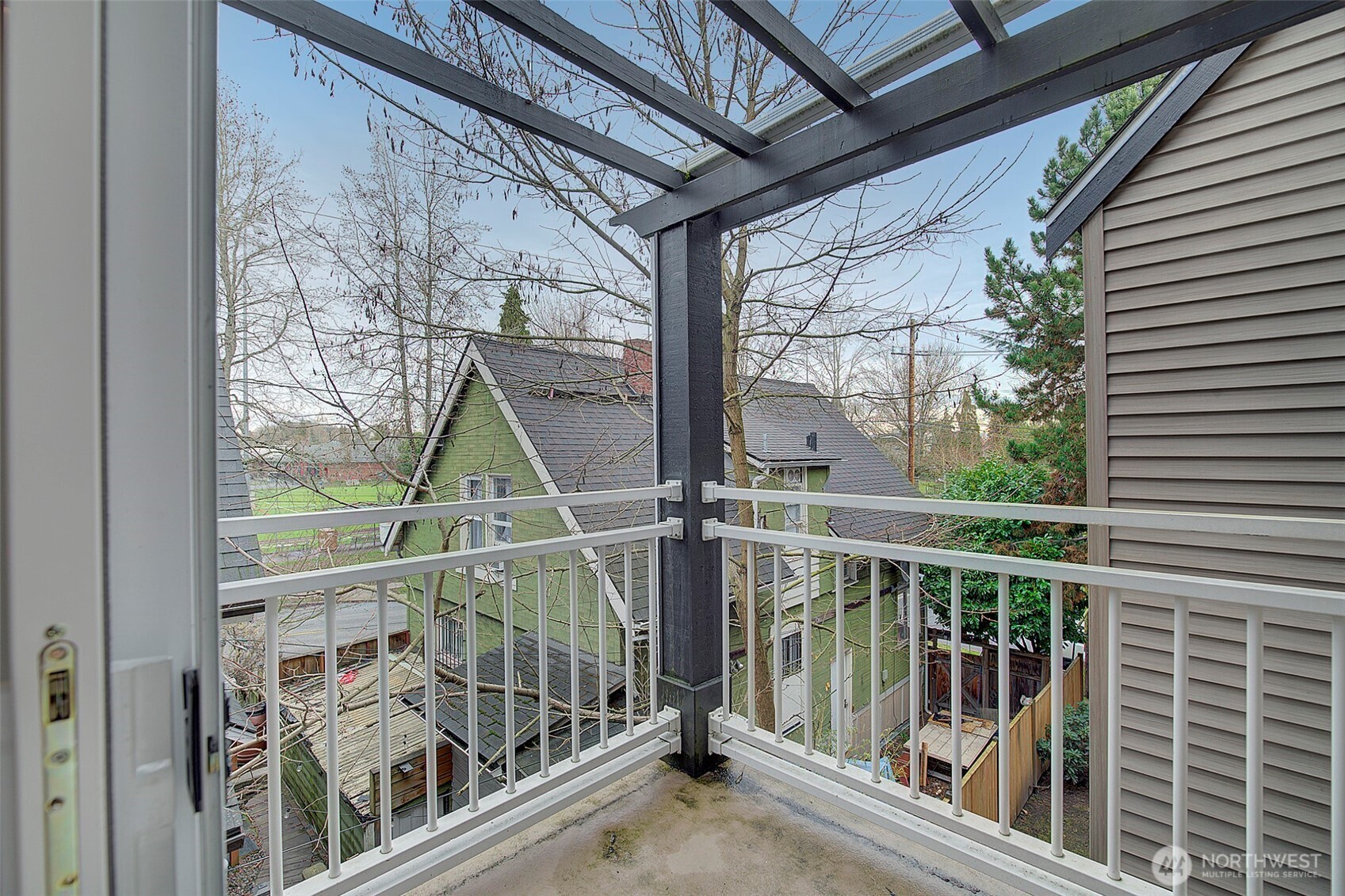 215 20th Avenue E #307, Seattle, WA 98112