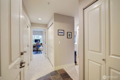 215 20th Avenue E #307, Seattle, WA 98112 - Photo 27