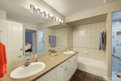 215 20th Avenue E #307, Seattle, WA 98112 - Photo 9