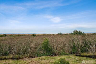 835 Ocean Shores Boulevard NW #303, Ocean Shores, WA 98569 - Photo 2
