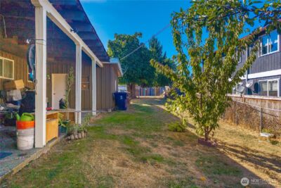 1561 S 35th Street , Tacoma, WA 98418 - Photo 4