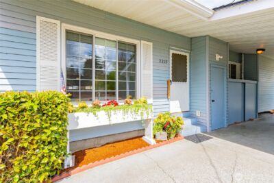 2209 Golf Club Road SE, Lacey, WA 98503 - Photo 2