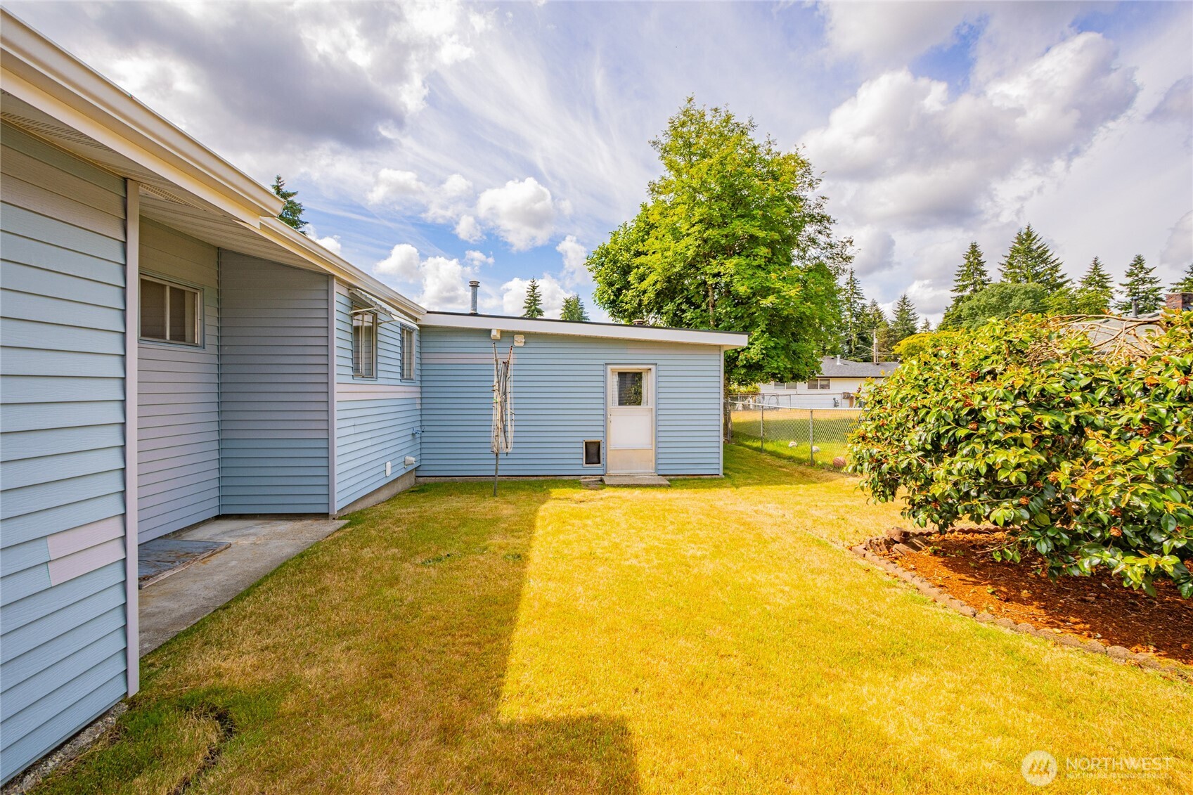 2209 Golf Club Road SE, Lacey, WA 98503