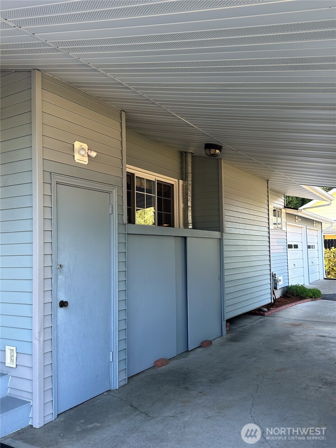 2209 Golf Club Road SE, Lacey, WA 98503