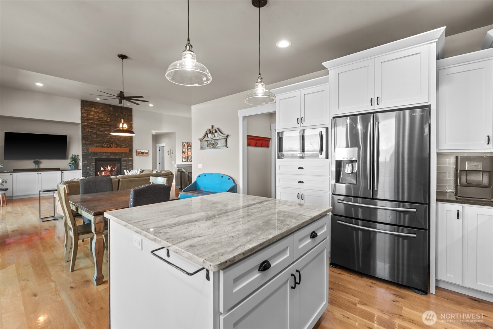 2910 N Baker Avenue , East Wenatchee, WA 98802