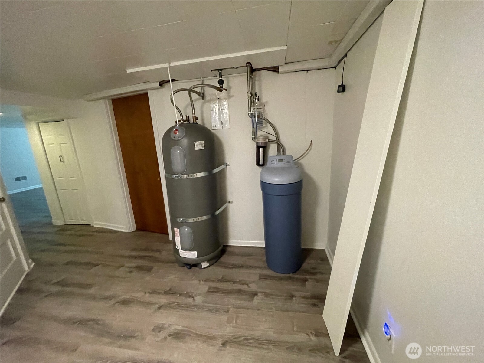 18 Cherry Avenue W, Omak, WA 98841-9707