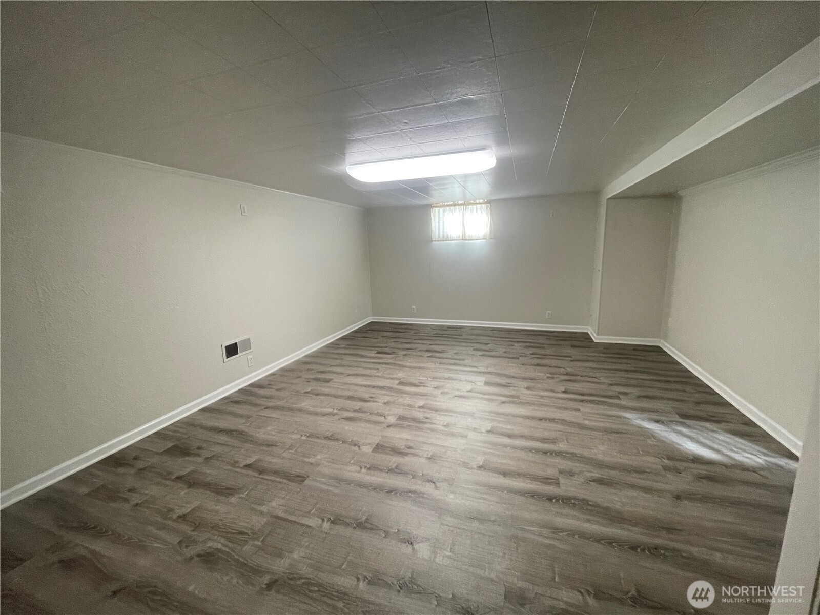 18 Cherry Avenue W, Omak, WA 98841-9707