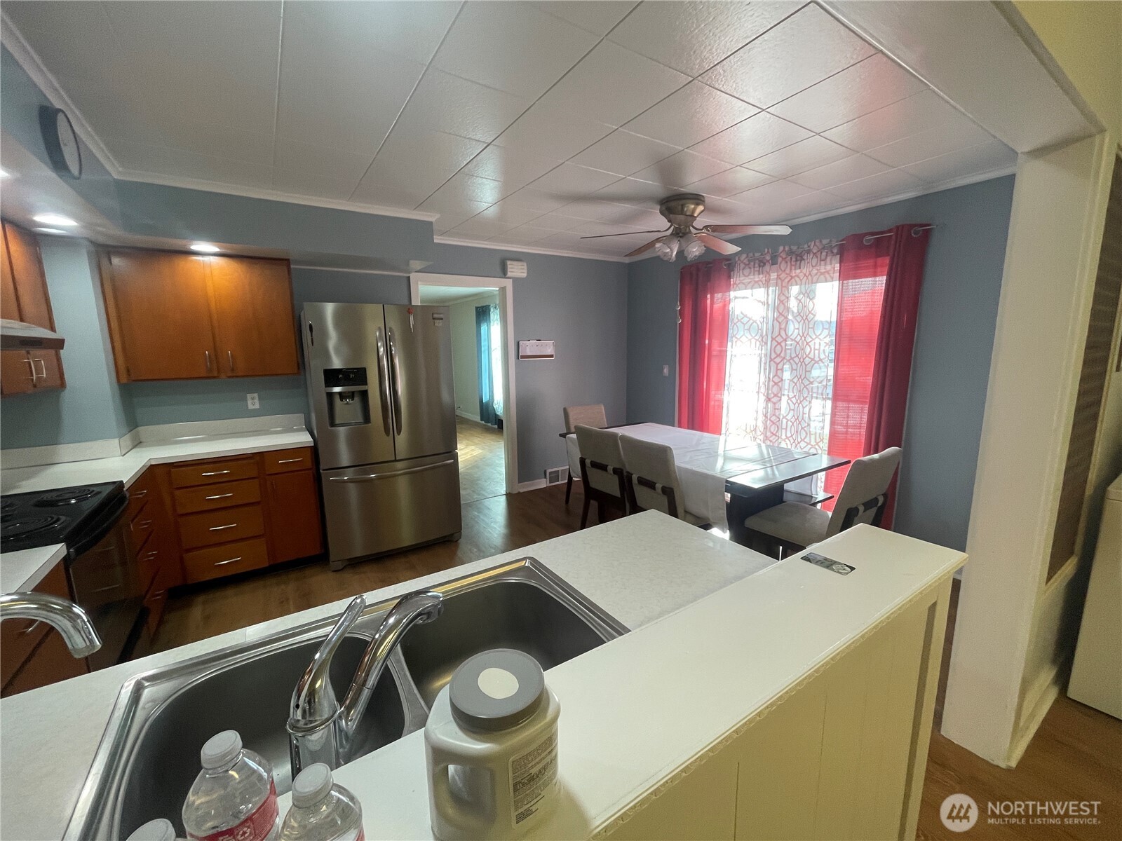 18 Cherry Avenue W, Omak, WA 98841-9707