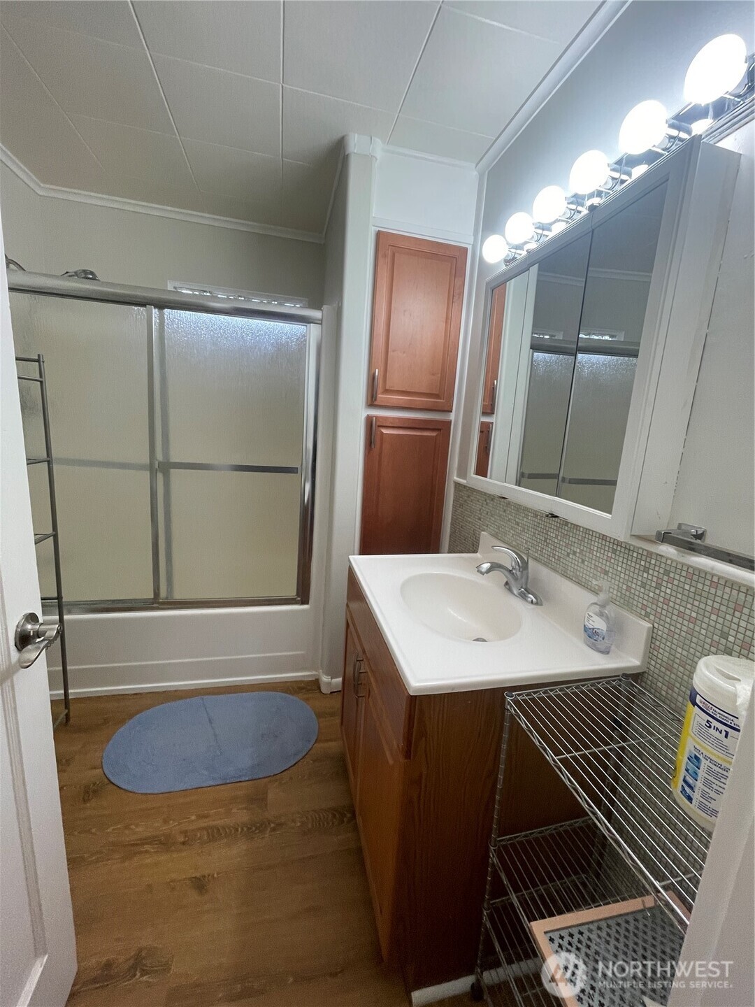 18 Cherry Avenue W, Omak, WA 98841-9707