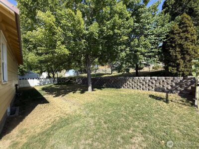 18 Cherry Avenue W, Omak, WA 98841-9707 - Photo 4