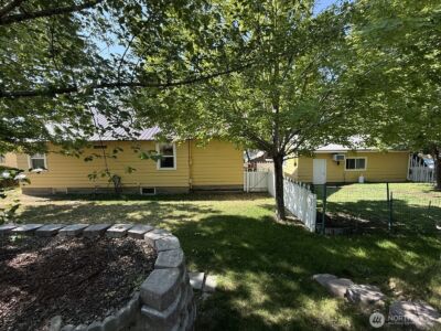 18 Cherry Avenue W, Omak, WA 98841-9707 - Photo 5