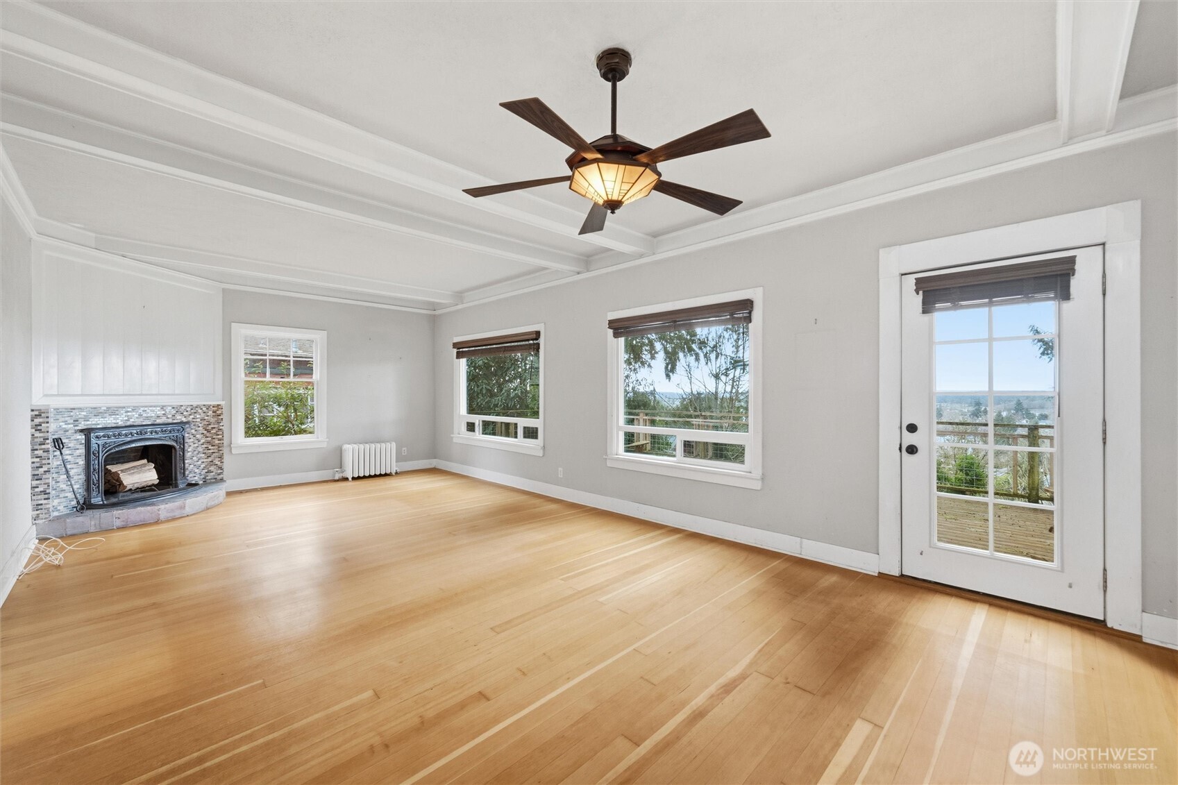 1215 S 10th Street , Mount Vernon, WA 98274