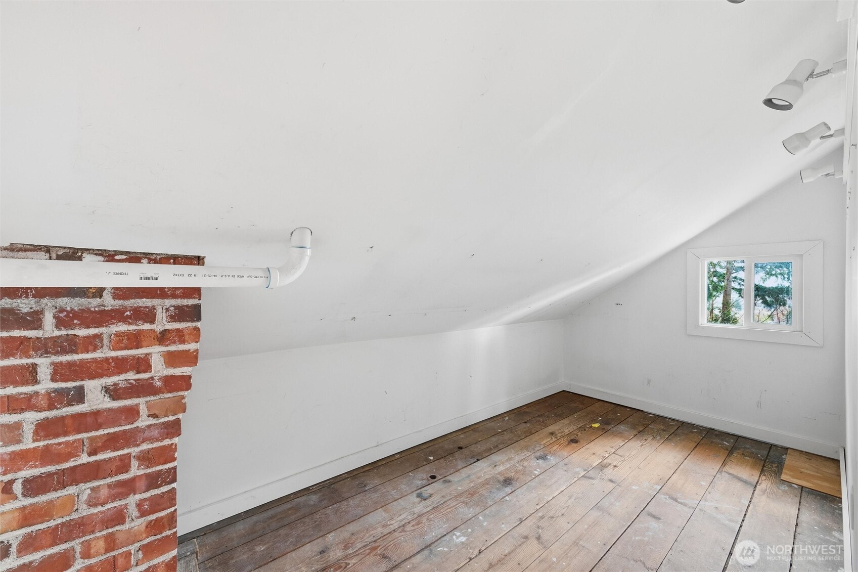 1215 S 10th Street , Mount Vernon, WA 98274