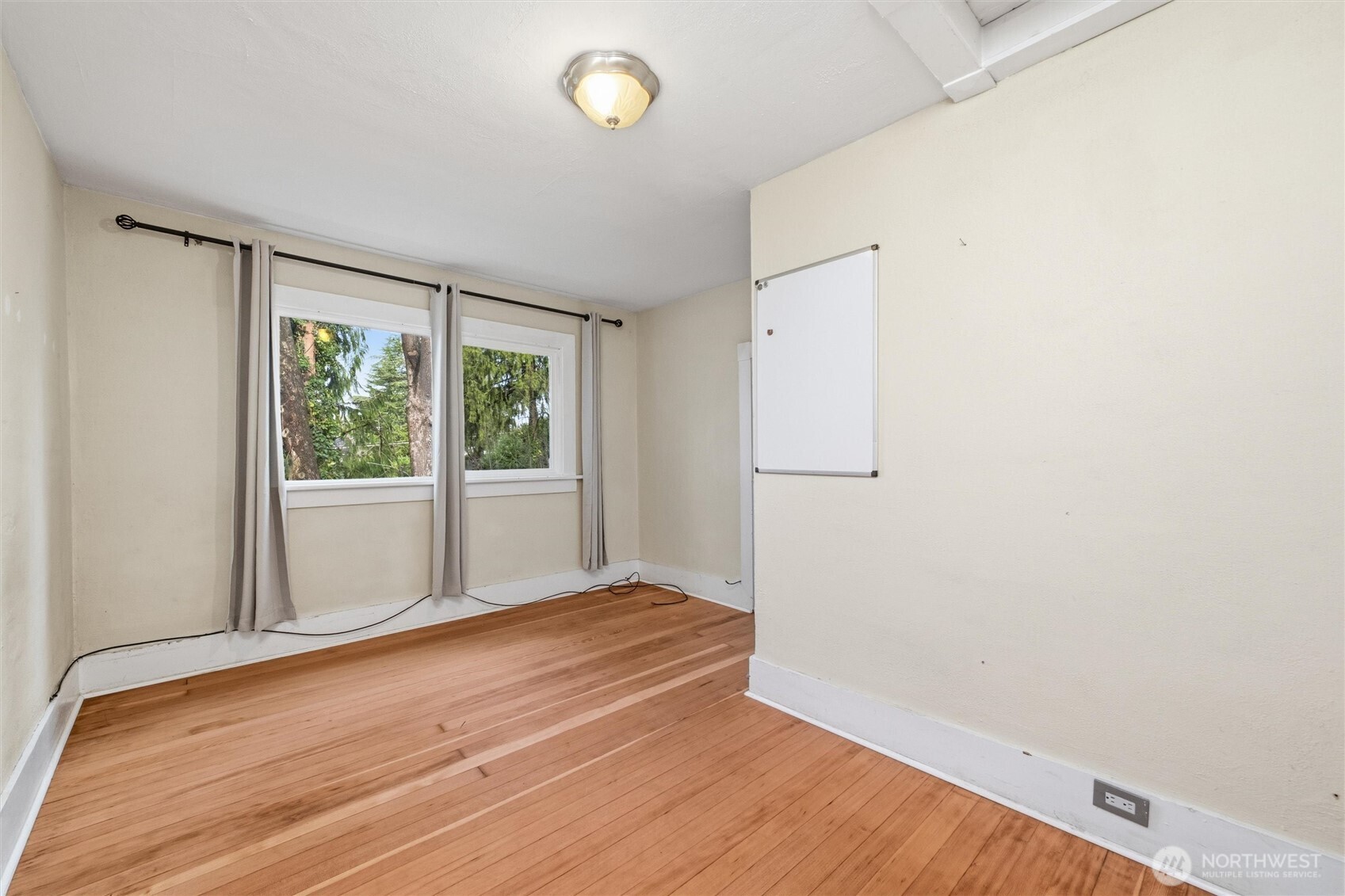 1215 S 10th Street , Mount Vernon, WA 98274