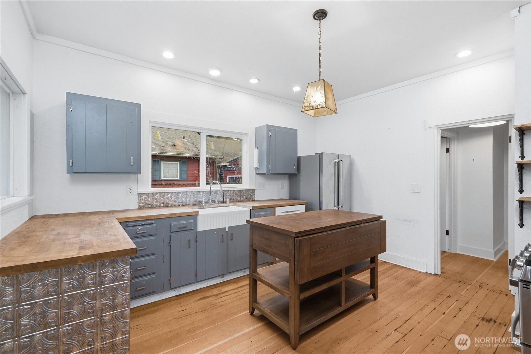 1215 S 10th Street , Mount Vernon, WA 98274