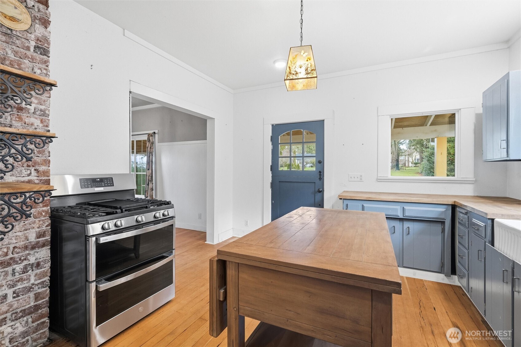 1215 S 10th Street , Mount Vernon, WA 98274