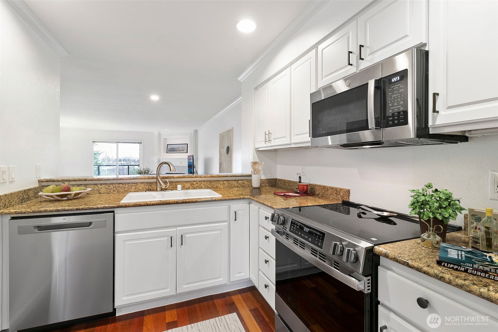 410 2nd Avenue S #207, Kirkland, WA 98033