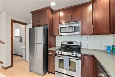 4005 7th Avenue NE, Seattle, WA 98105 - Photo 12