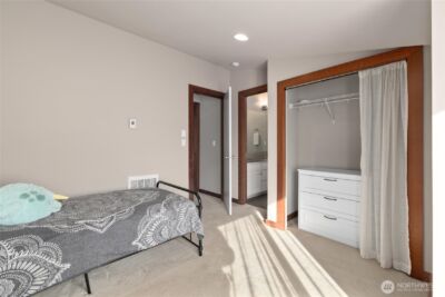 4005 7th Avenue NE, Seattle, WA 98105 - Photo 16