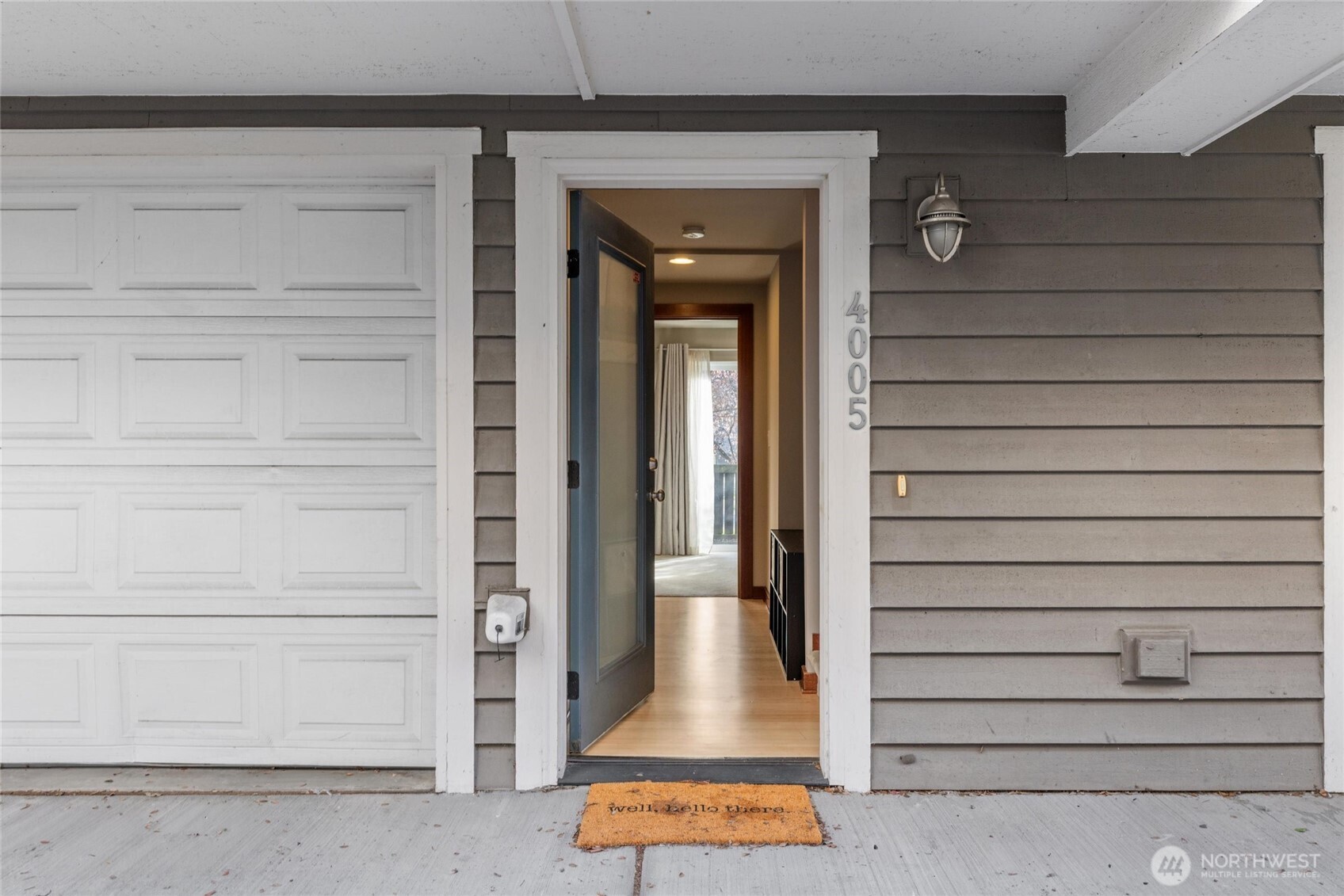 4005 7th Avenue NE, Seattle, WA 98105