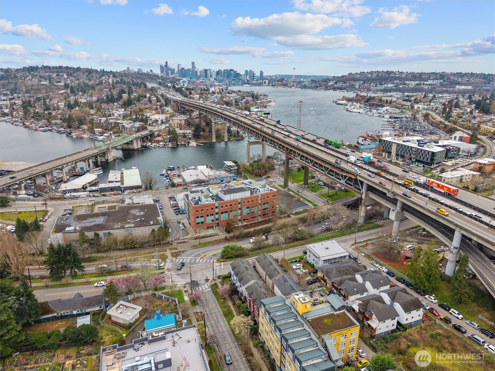 4005 7th Avenue NE, Seattle, WA 98105