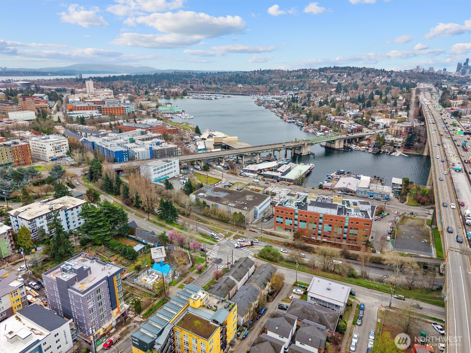 4005 7th Avenue NE, Seattle, WA 98105