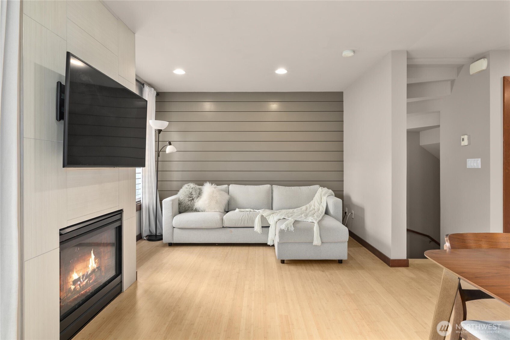 4005 7th Avenue NE, Seattle, WA 98105