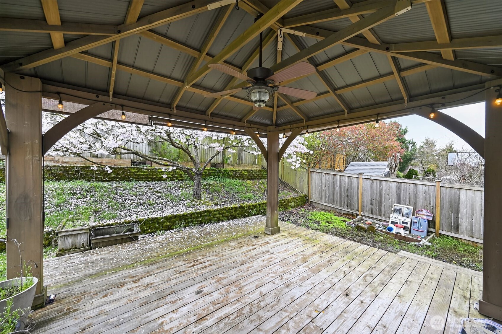 4014 45th Avenue NE, Tacoma, WA 98422