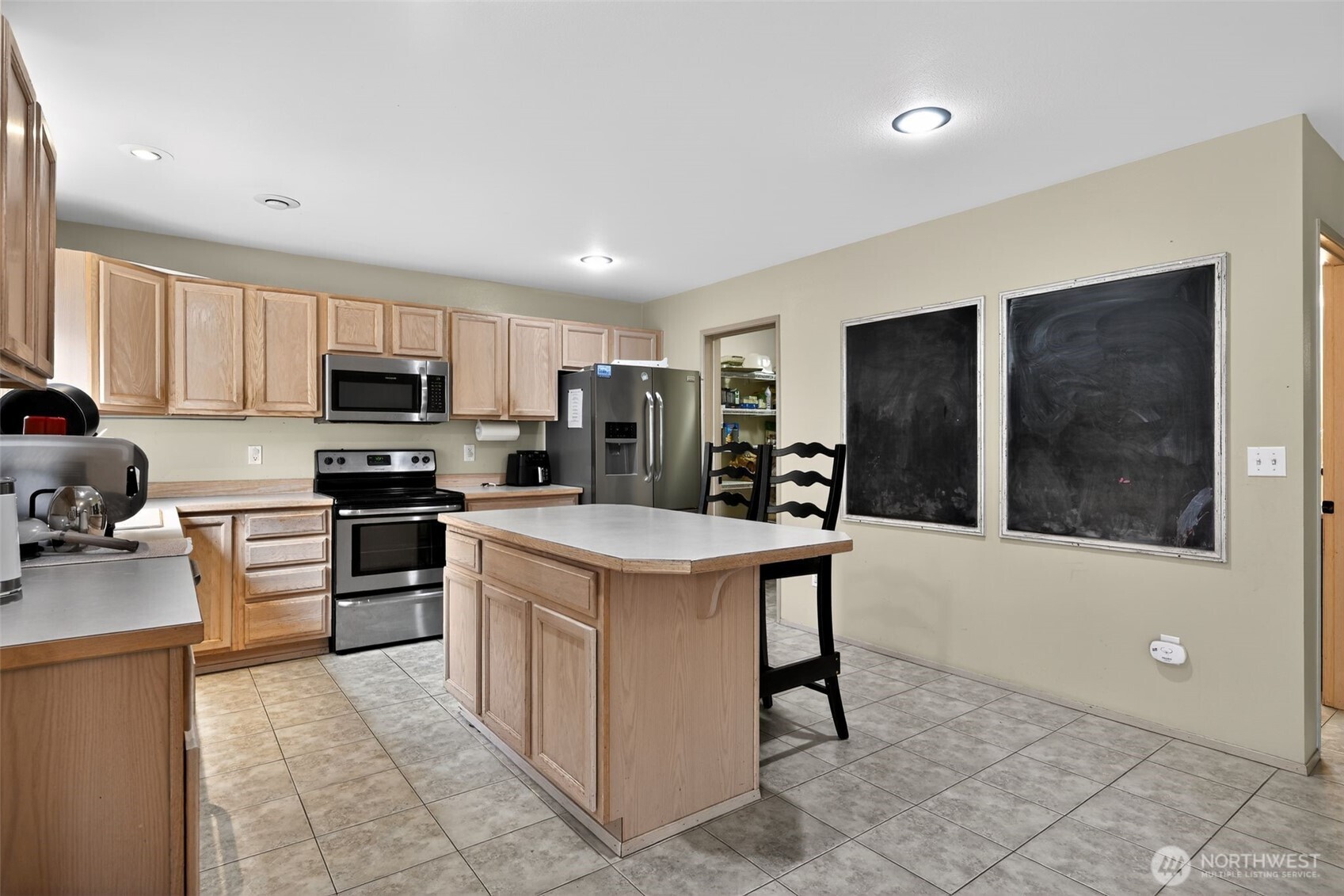 4014 45th Avenue NE, Tacoma, WA 98422