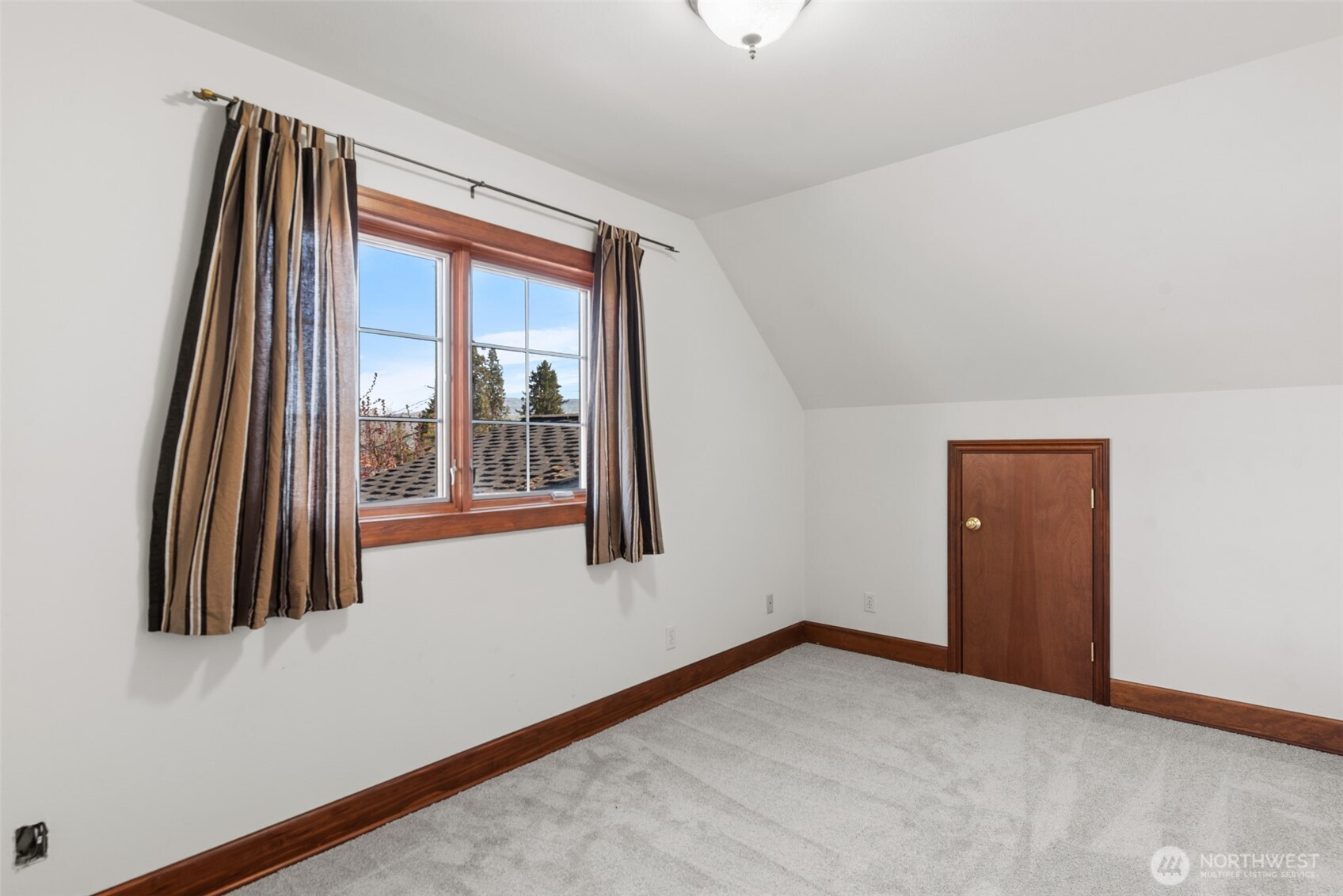 15 Furney Street , Wenatchee, WA 98801