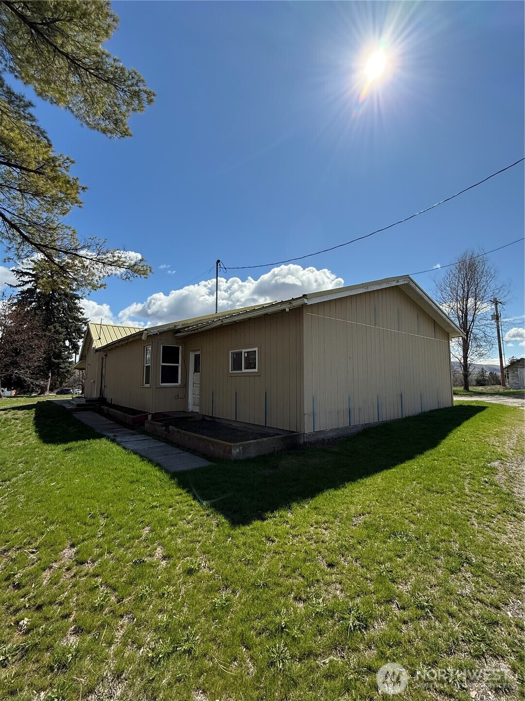 2549 N 4th Avenue , Okanogan, WA 98840