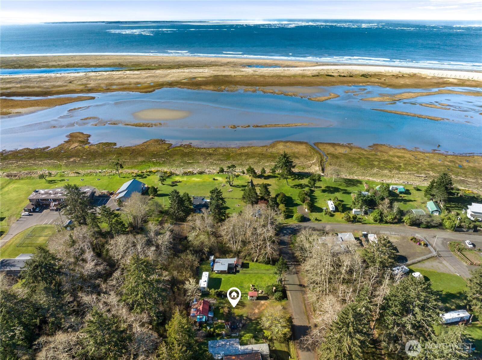 4270 Dexter Drive , Tokeland, WA 98590