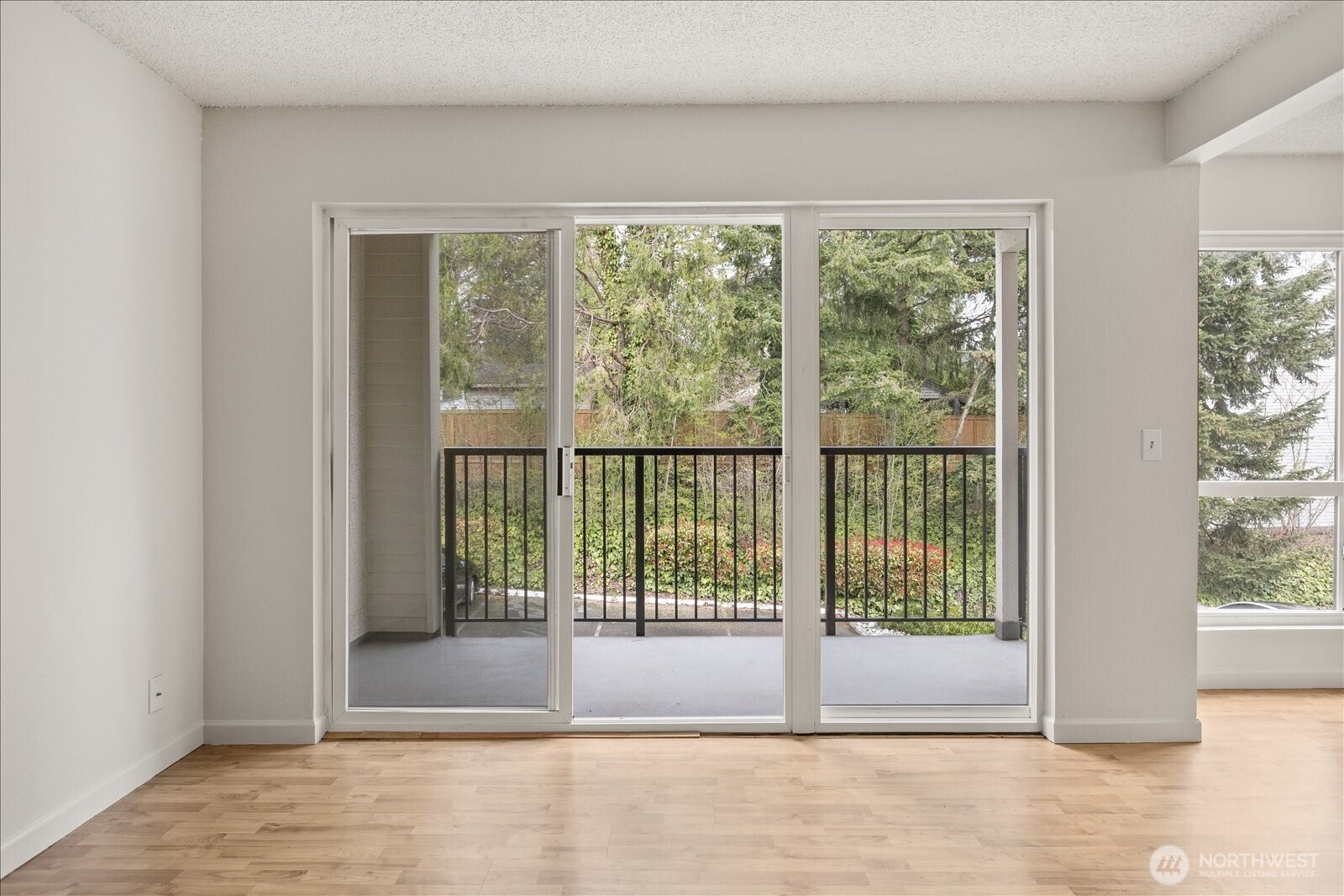 12631 NE 9th Place #C205, Bellevue, WA 98005