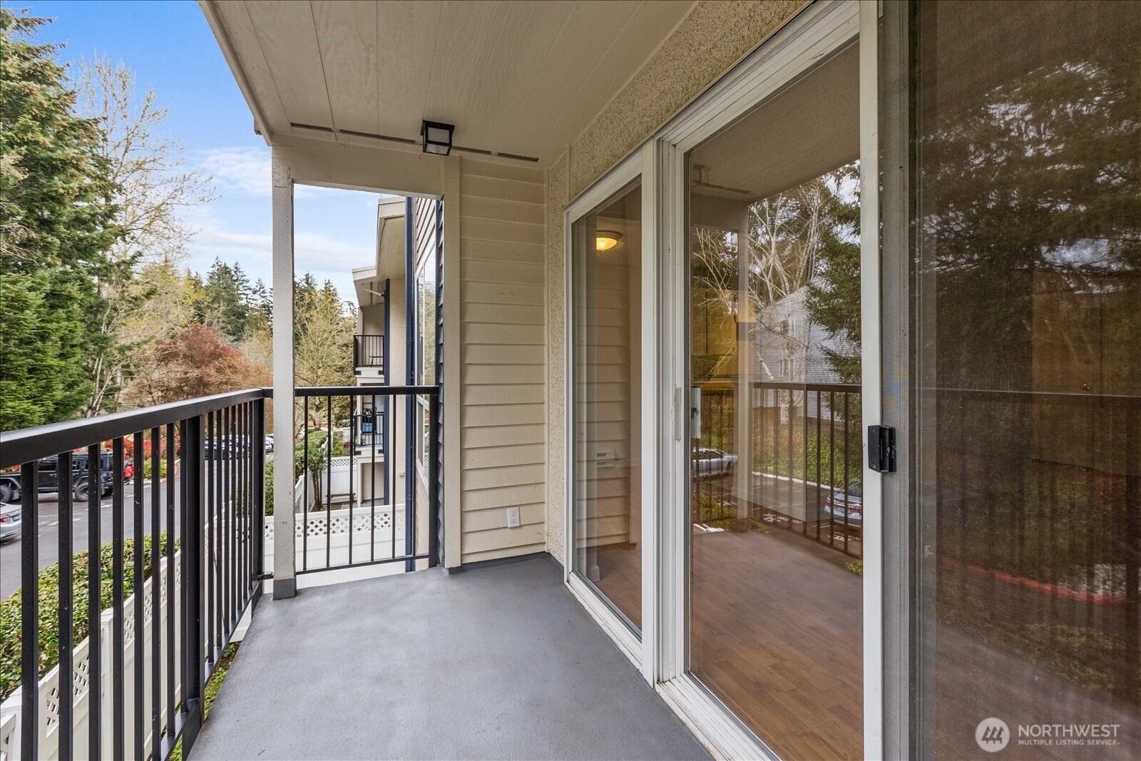 12631 NE 9th Place #C205, Bellevue, WA 98005