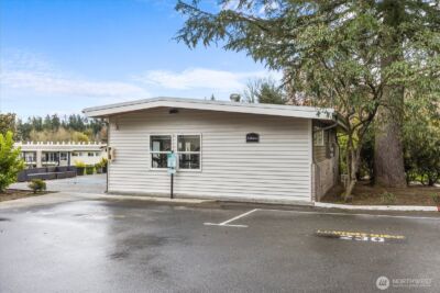 12631 NE 9th Place #C205, Bellevue, WA 98005 - Photo 16