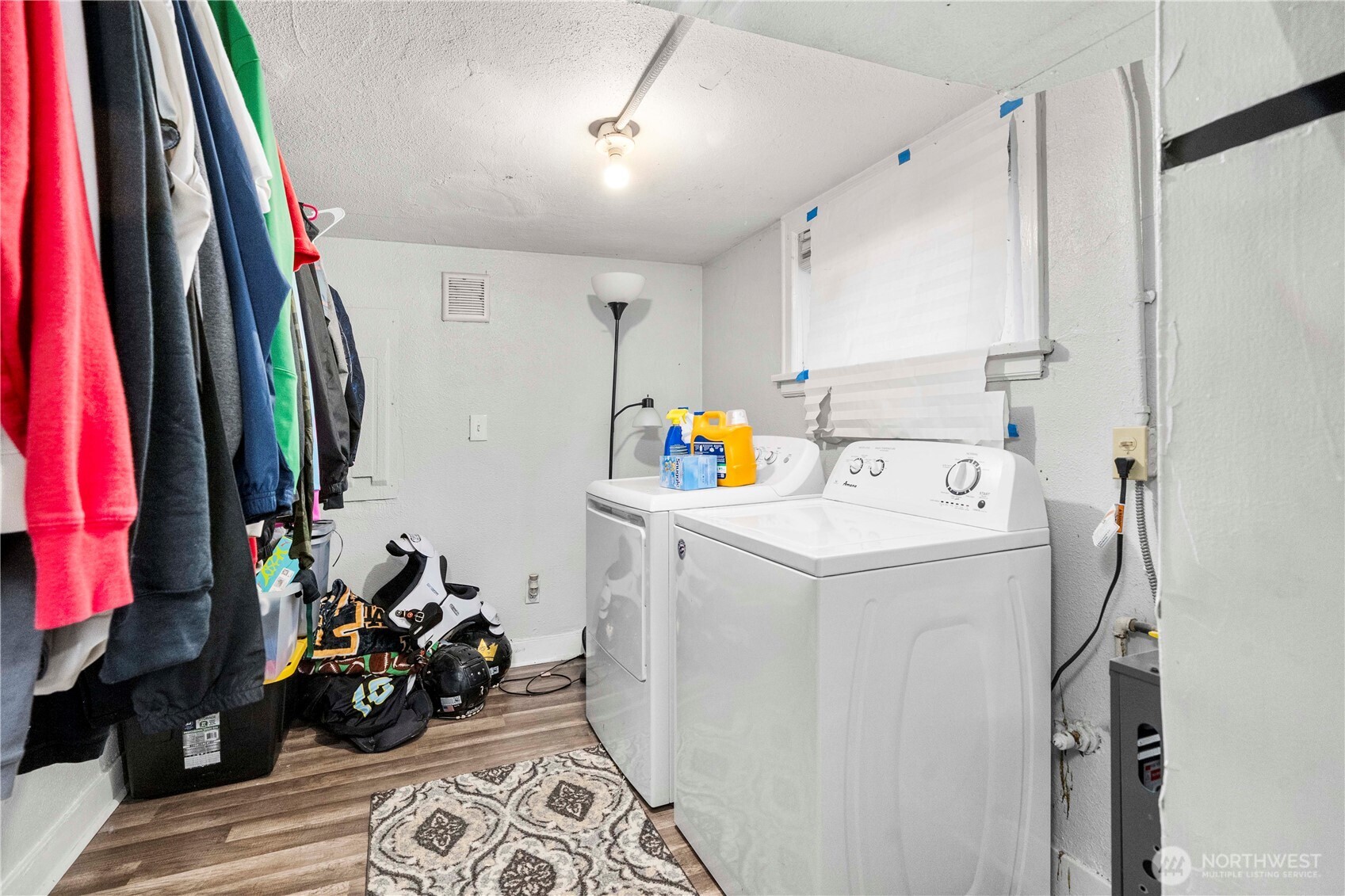 3812 S Thompson Avenue , Tacoma, WA 98418