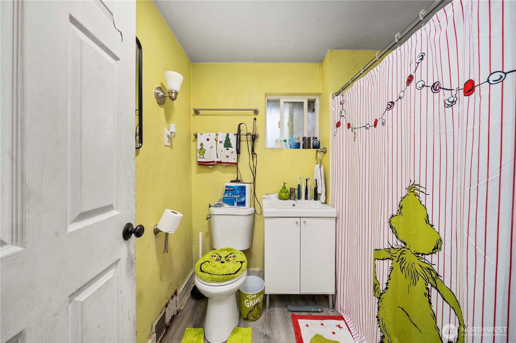 3812 S Thompson Avenue , Tacoma, WA 98418